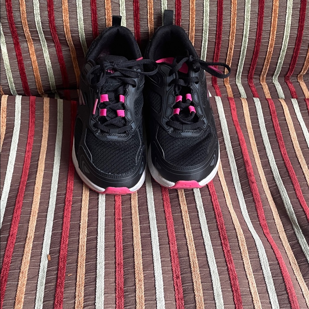 Skechers Black and Pink Athletic Shoes